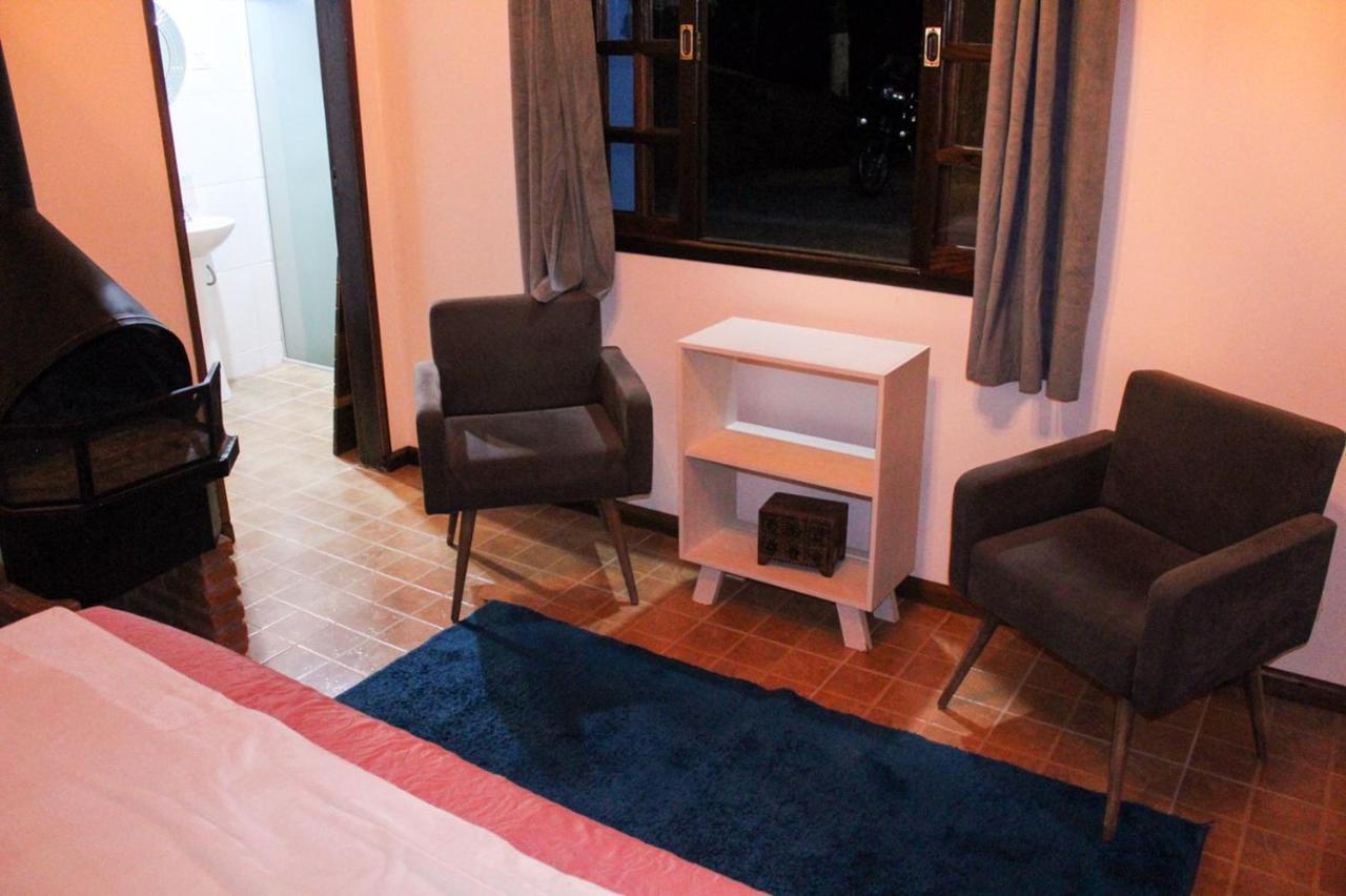 Chale Pico Agudo Hotel ซานโต อังตัวนิโอ โด ปิงญัล ภายนอก รูปภาพ